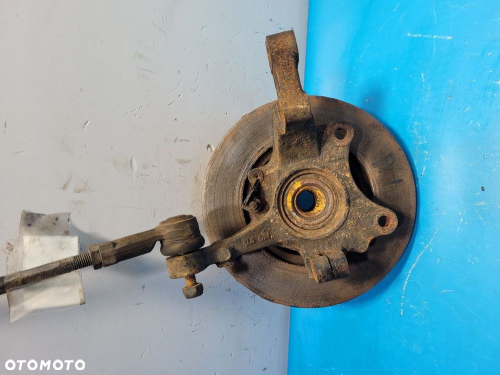 ZWROTNICA LEWA OPEL CORSA C 1.2 - 2