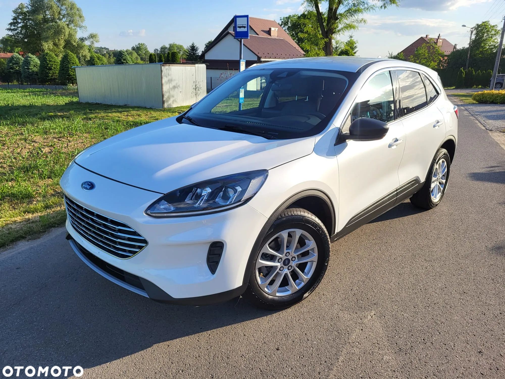Ford Kuga - 1