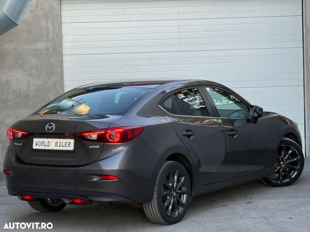 Mazda 3 - 4