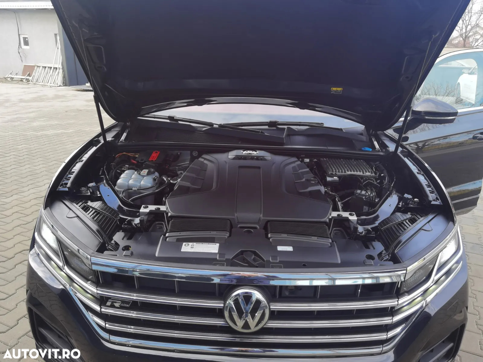 Volkswagen Touareg V6 TDI R-Style - 27