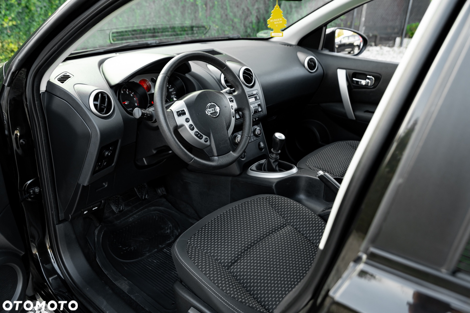 Nissan Qashqai 2.0 Lounge - 16