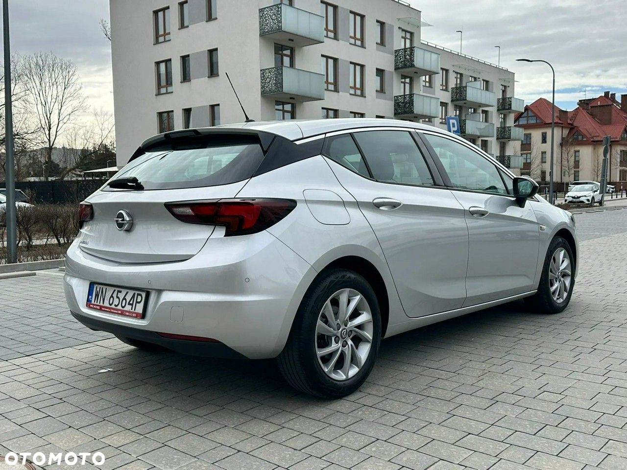 Opel Astra V 1.2 T Elegance S&S - 5