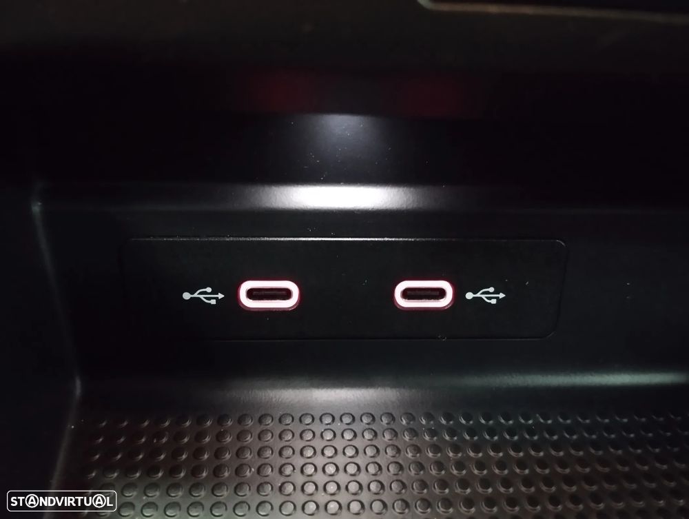 SEAT Arona 1.0 TSI FR - 33