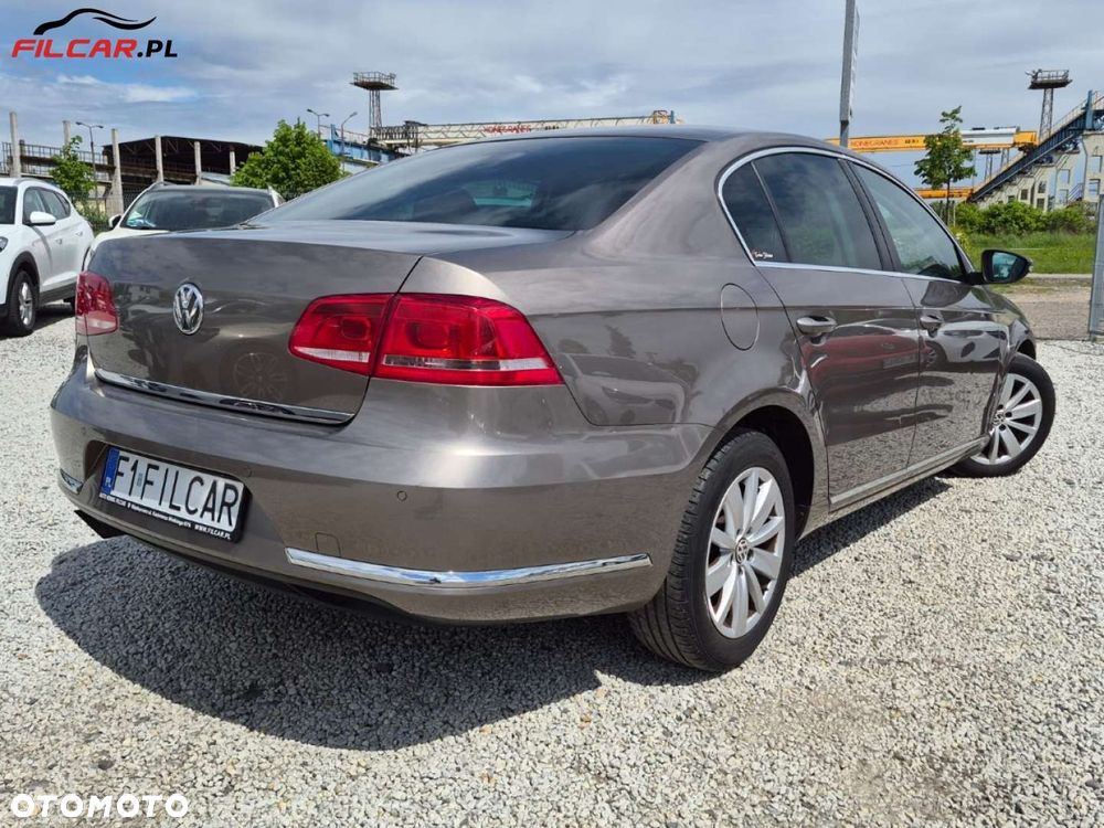 Volkswagen Passat - 3