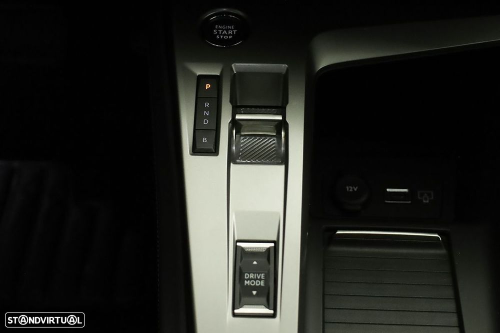 Peugeot 408 1.6 Hybrid Allure e-EAT8 - 15