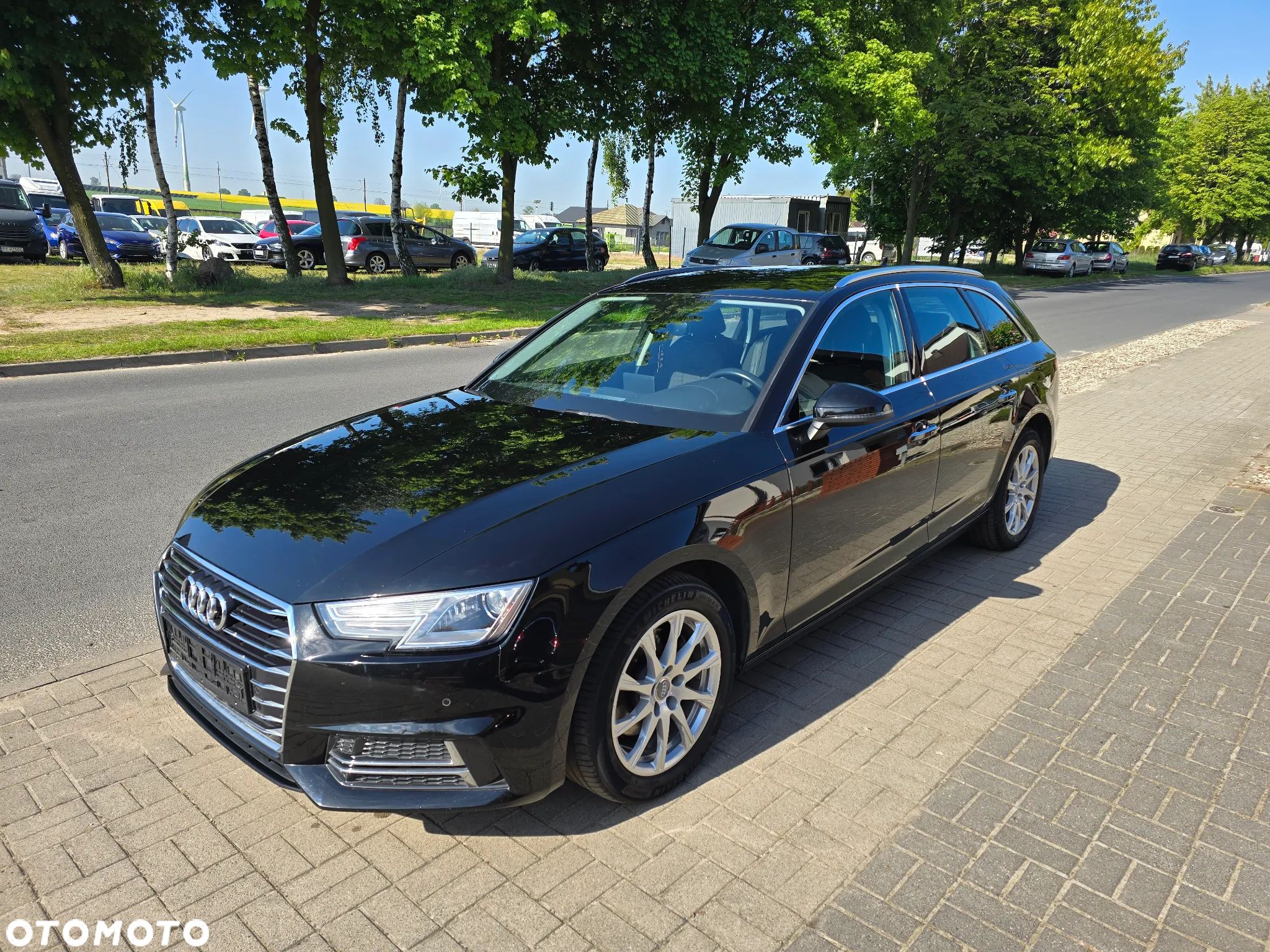 Audi A4 Avant 2.0 TDI S tronic design - 1