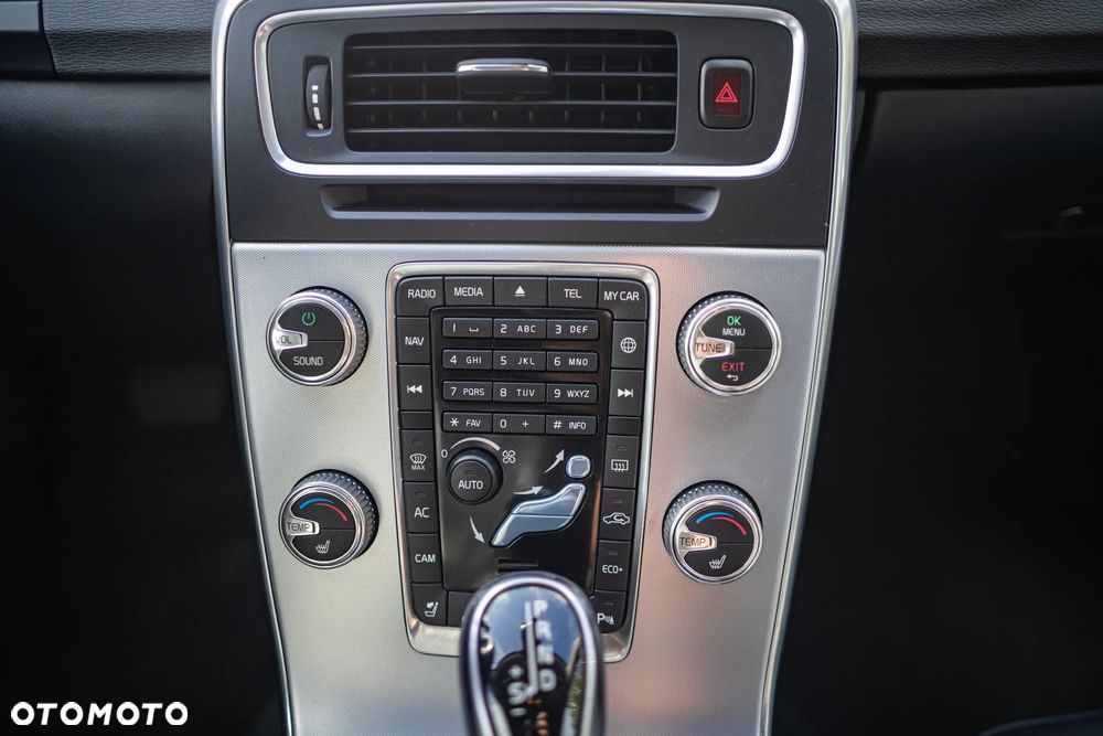 Volvo V60 T5 Drive-E R-Design Momentum - 15