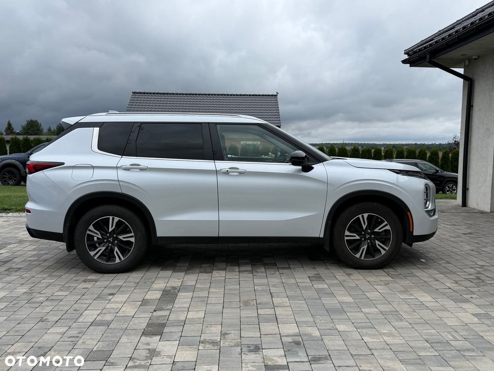 Mitsubishi Outlander 2.4 4WD CVT Intense - 8