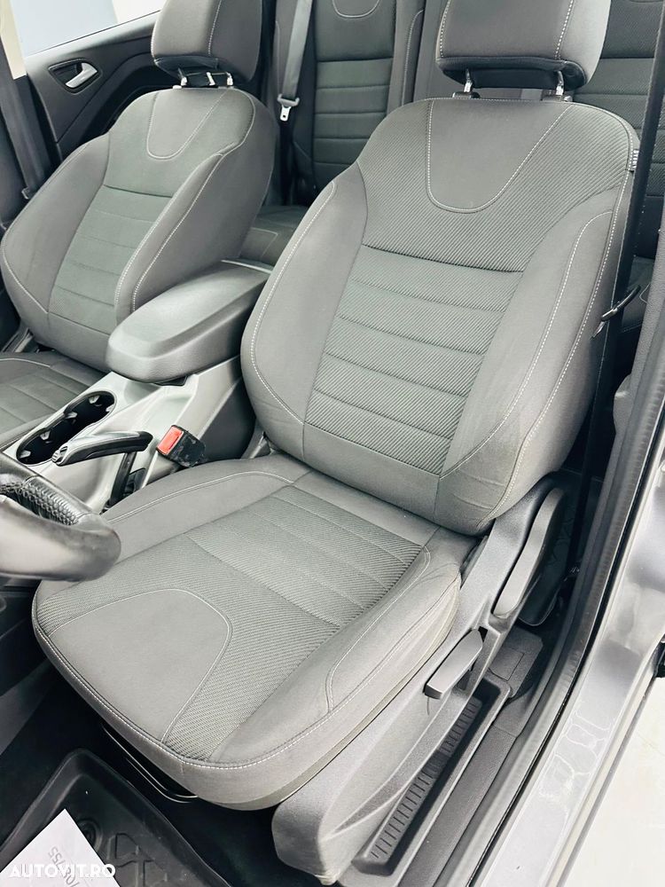 Ford Kuga 1.6 EcoBoost 2x4 Trend - 20