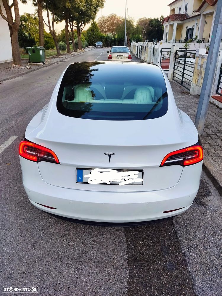 Tesla Model 3 Standard Range Plus RWD - 4
