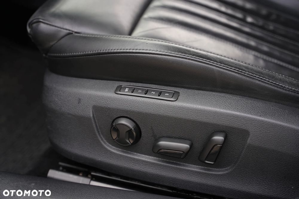 Skoda Superb 2.0 TDI Ambition - 17