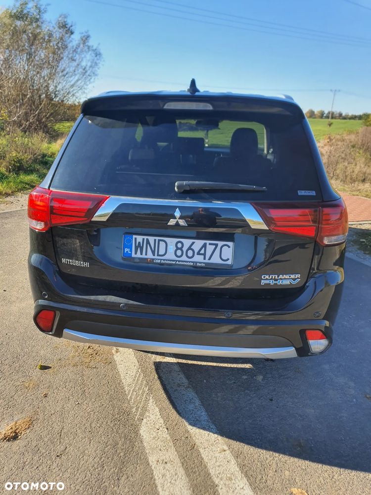 Mitsubishi Outlander PHEV Instyle NAVI + - 6