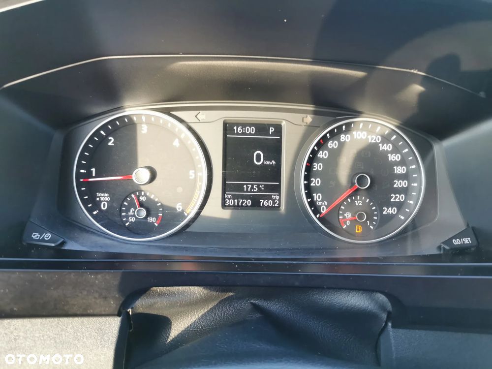 Volkswagen Transporter T6 2.0 TDi DSG L1H1 VAT-1 bardzo bogaty Faktura Vat 23% - 10