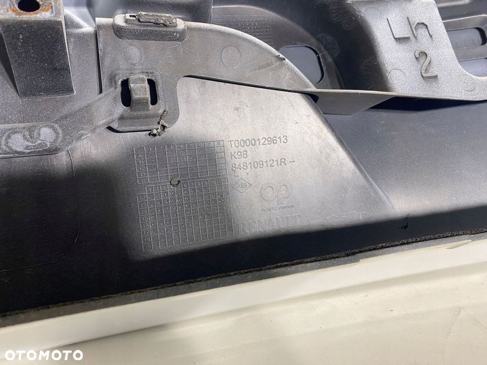 blenda klapy bagażnika tył renault clio iv kombi eu - 16