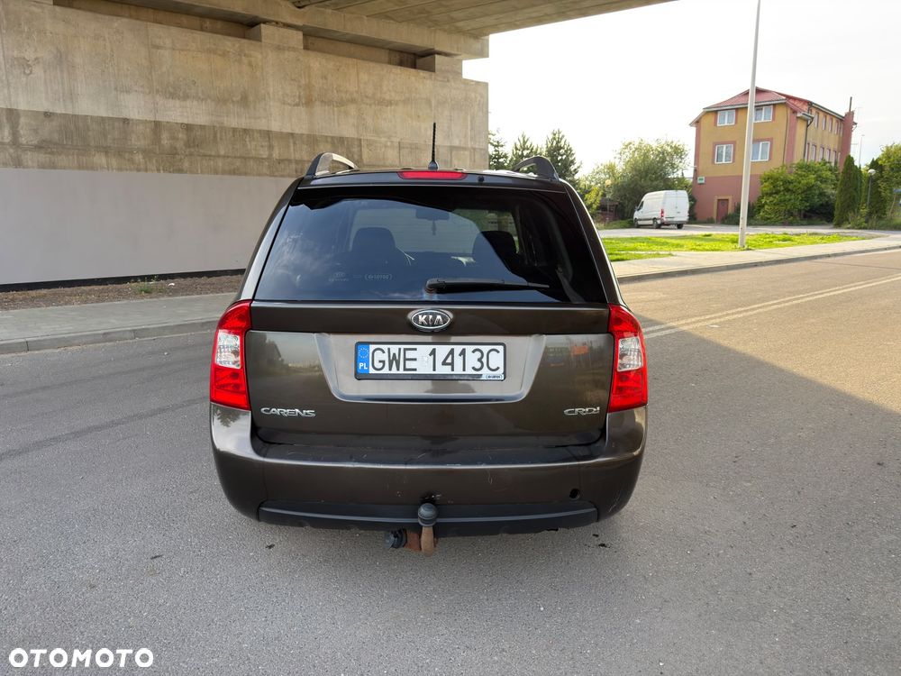 Kia Carens 2.0 CRDi Tour - 6