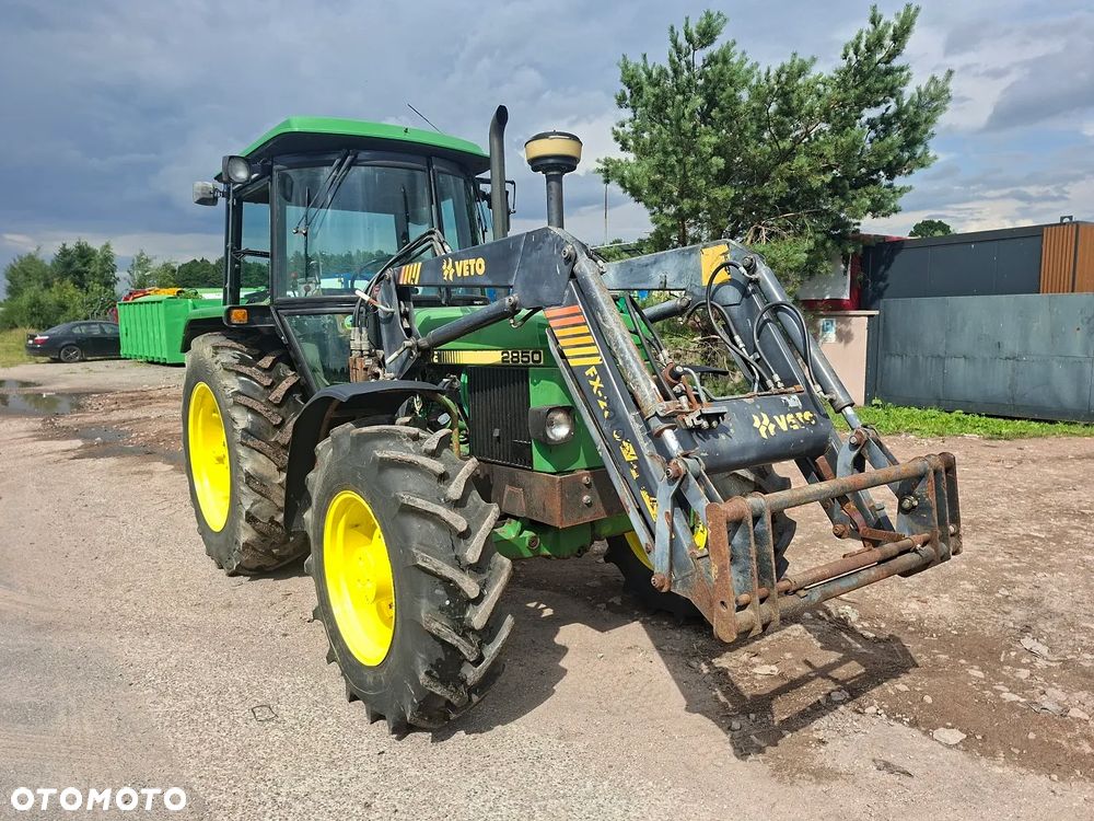 John Deere 2850 - 3