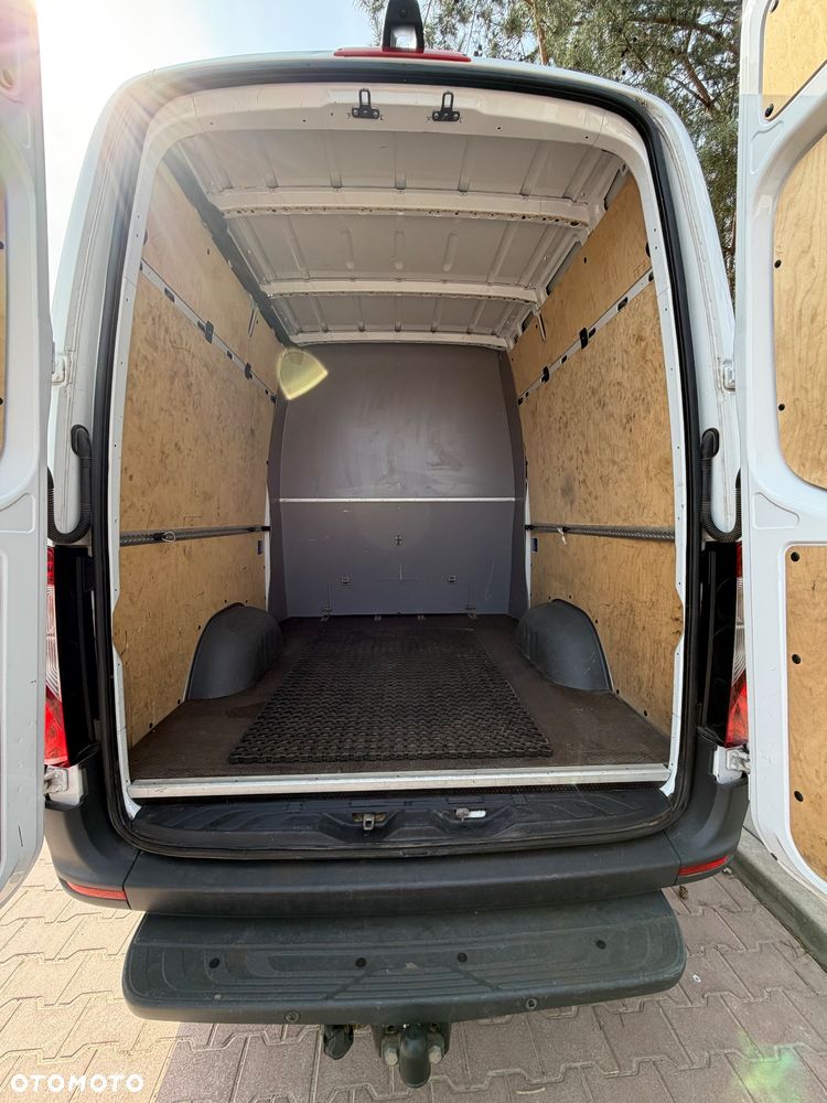 Mercedes-Benz Sprinter - 15