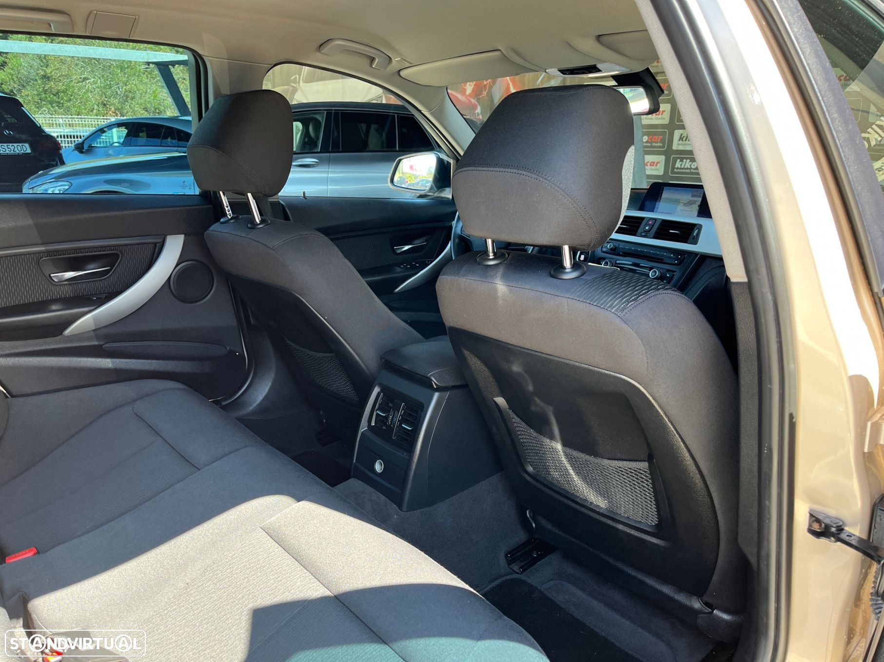 BMW 320 d Touring Auto - 22
