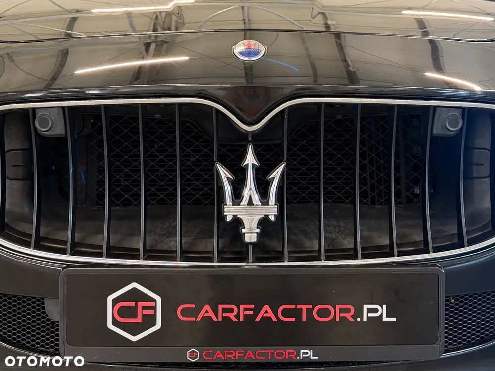 Maserati Quattroporte - 10