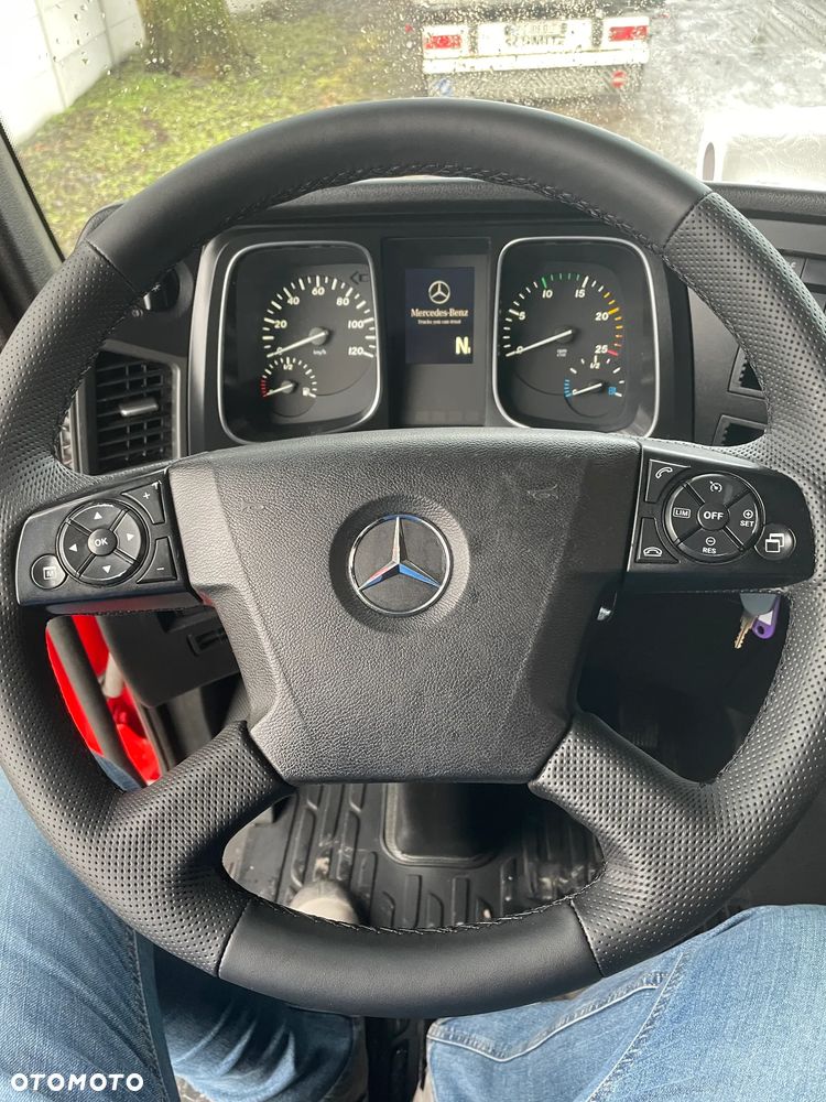 Mercedes-Benz ACTROSS MP4 - 8