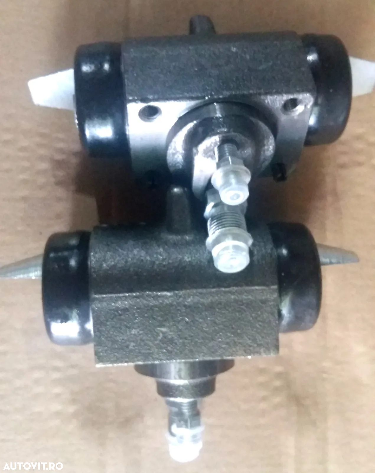FAR NOU NISSAN ECO-T.100 L35 EBRO L35-08 L35-09 L35-085 FARURI PROIECTOARE PIESE 01500731-2  01500730-2 - 35