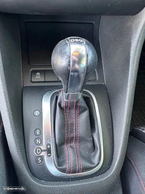 VW Golf 2.0 GTI DSG - 11