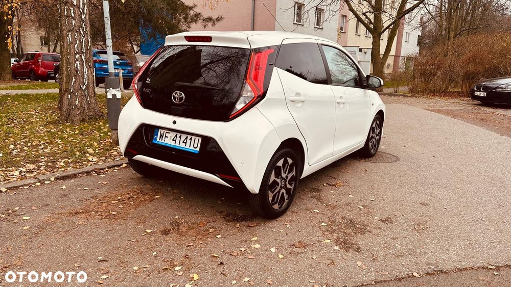 Toyota Aygo x-play - 5