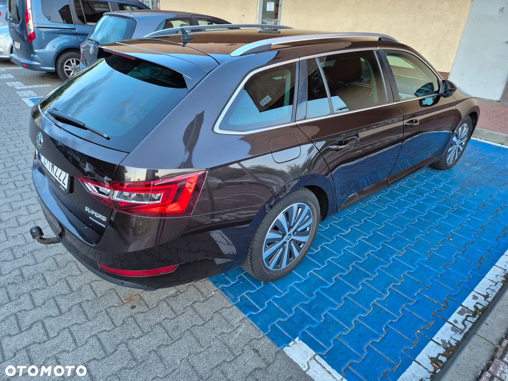 Skoda Superb 1.6 TDI Ambition - 4