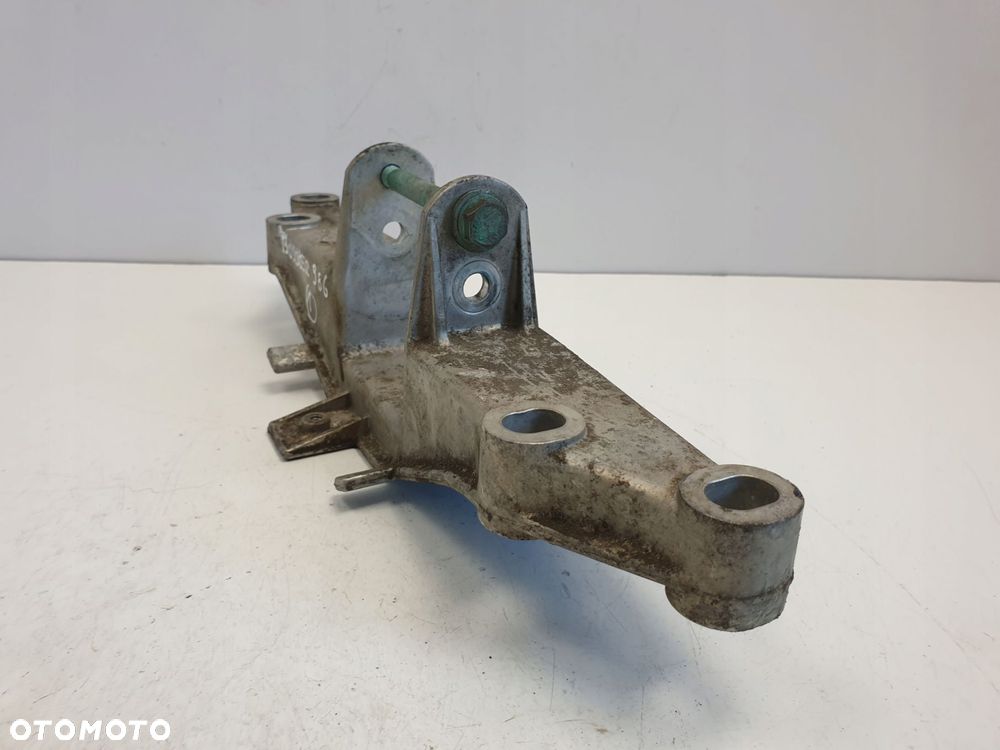 Porsche Boxster 986 3.2 ŁAPA SILNIKA Łapa - 2