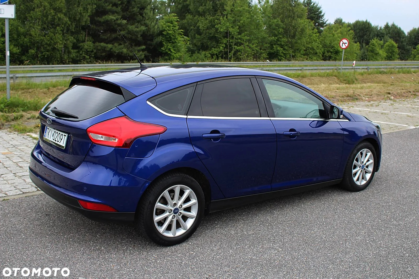 Ford Focus 1.5 EcoBlue Start-Stopp-System TITANIUM - 4
