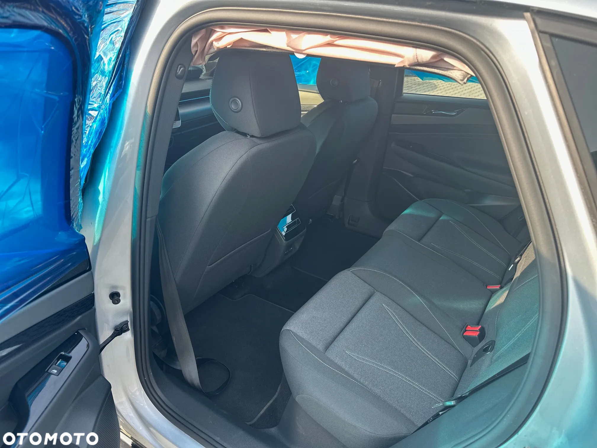 Volkswagen ID.7 77kWh Pro - 9