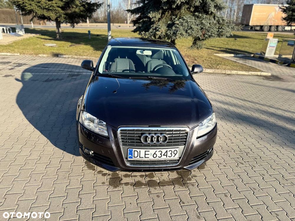 Audi A3 Sportback 1.6 TDI DPF Ambiente - 1