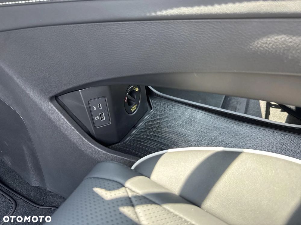 Omoda 5 1.5 T-GDI Hybrid Premium DHT - 16