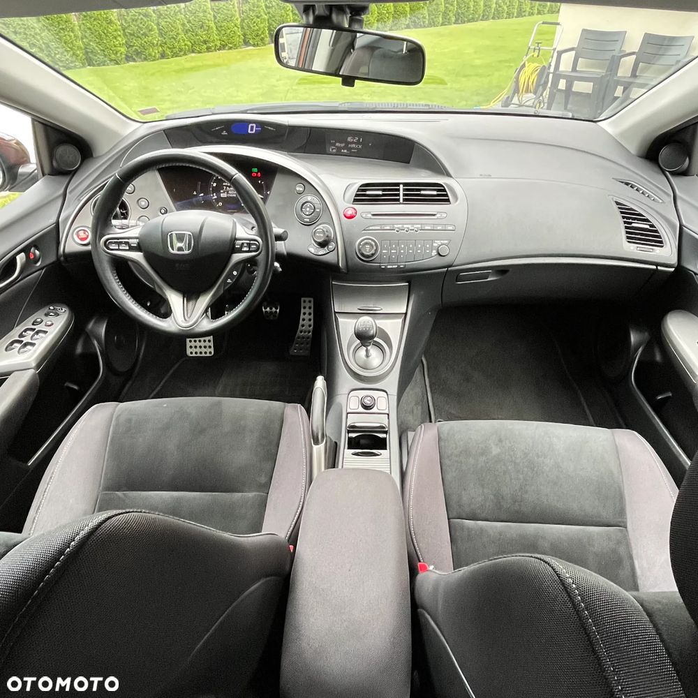 Honda Civic 1.8i-VTEC Sport - 12