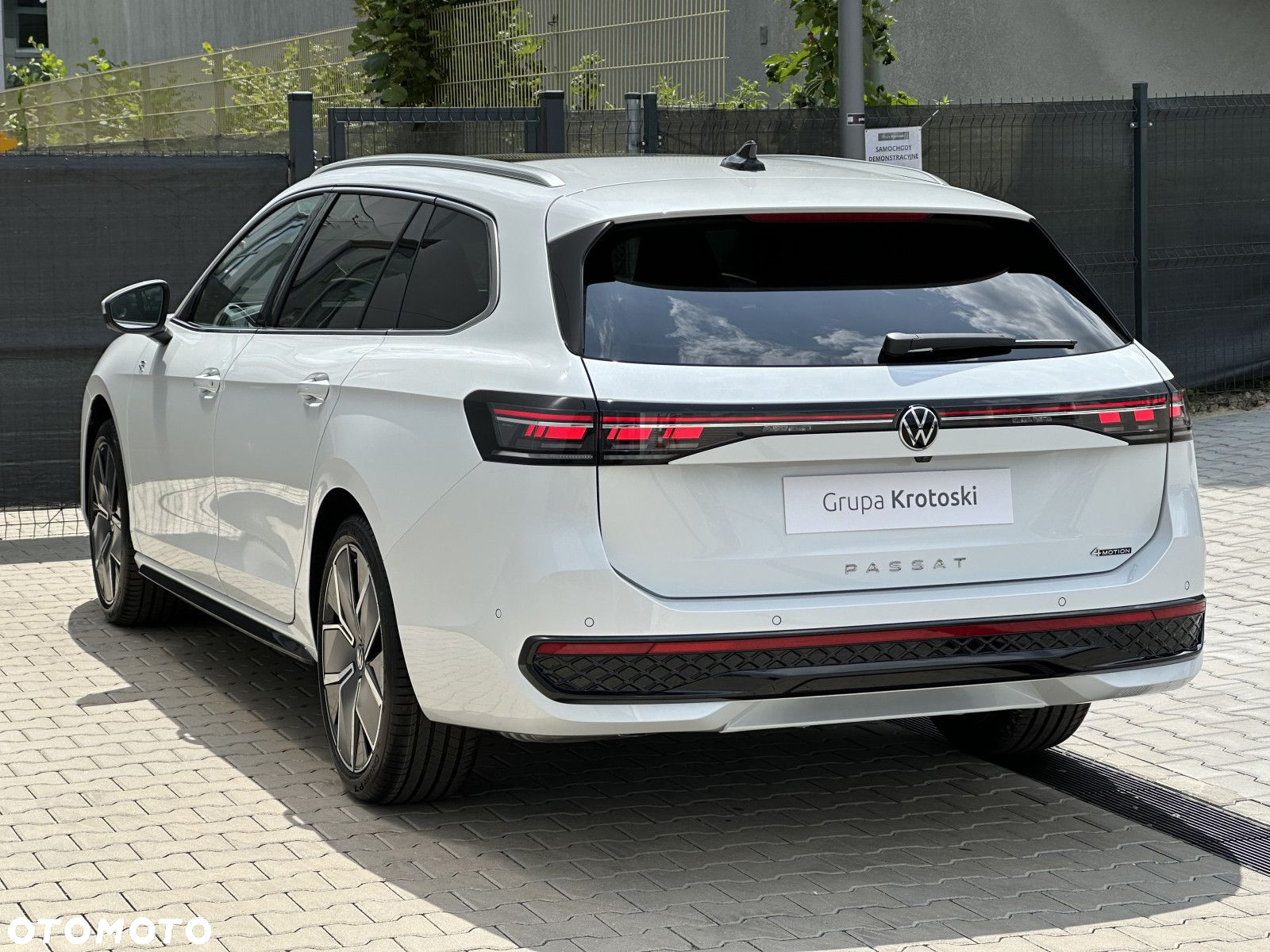 Volkswagen Passat - 9