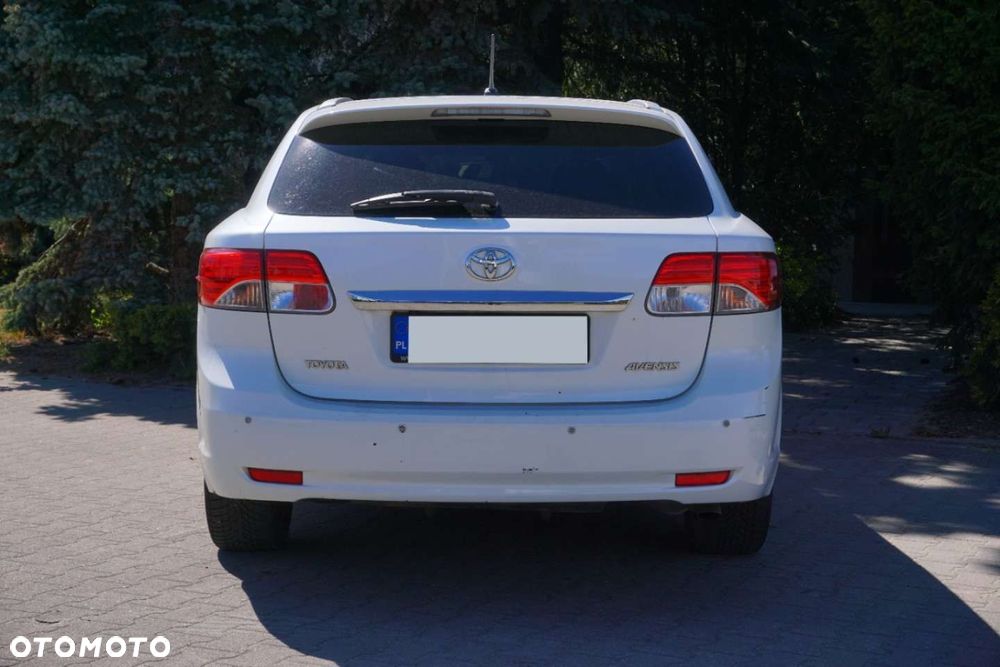 Toyota Avensis 2.2 D-4D Premium - 6