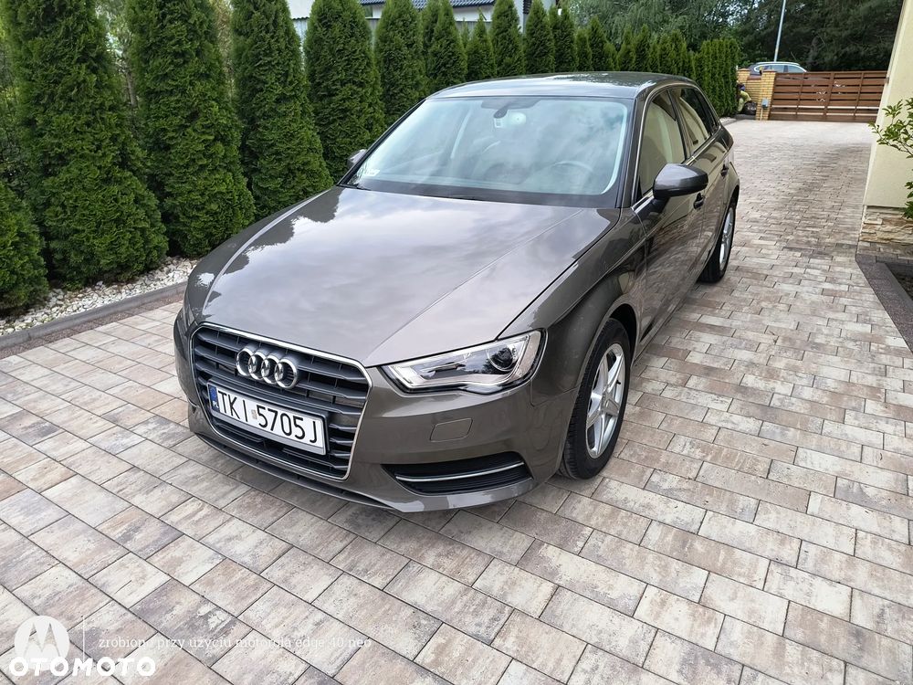 Audi A3 Sportback 1.6 TDI DPF Ambition S tronic - 4