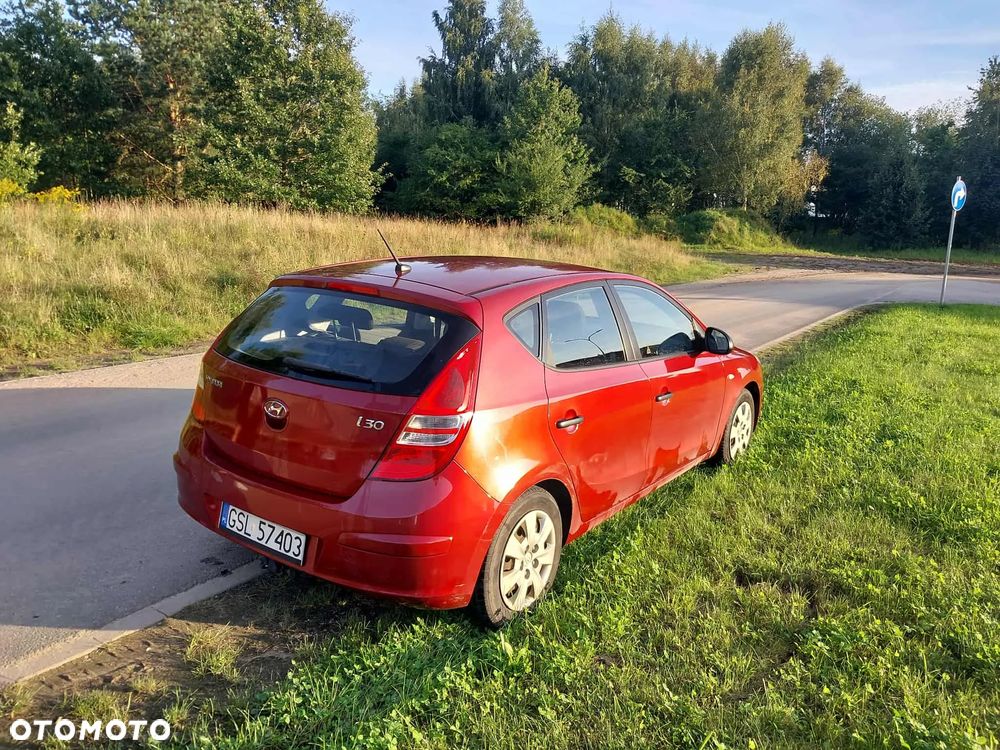 Hyundai i30 1.4 Classic + - 6