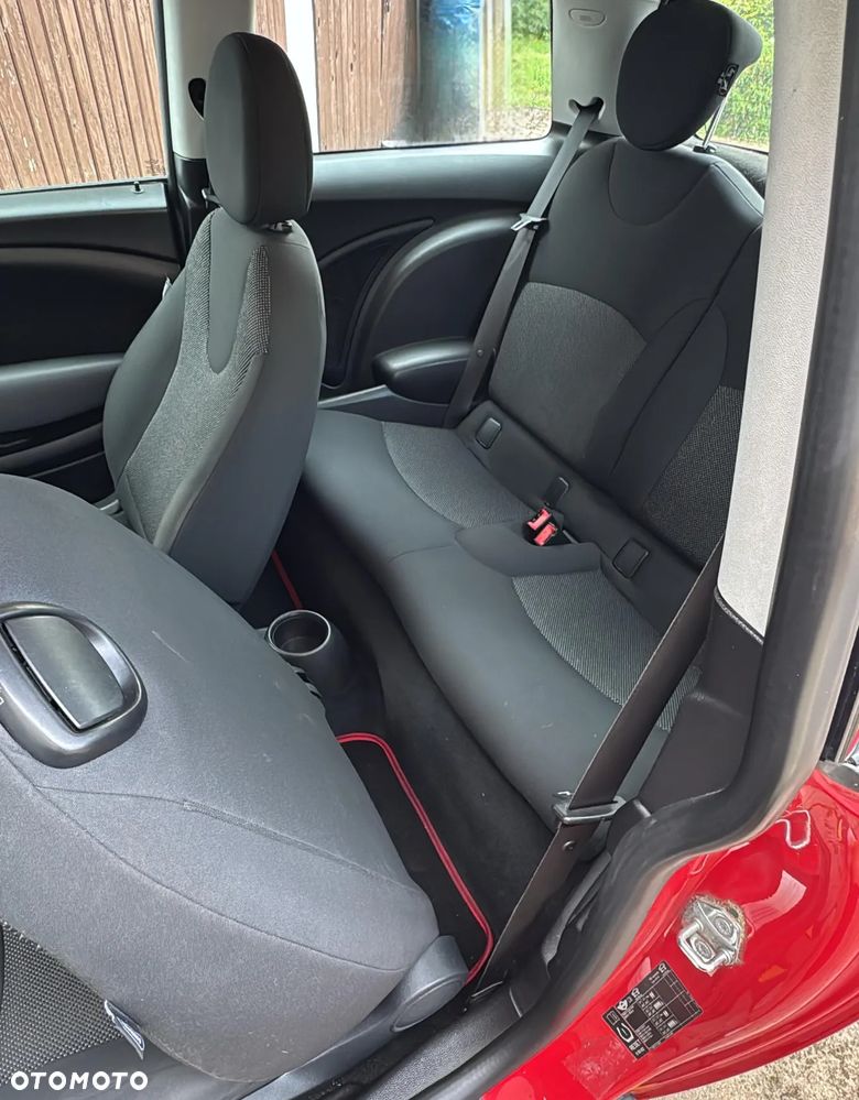 MINI Cooper Standard - 8