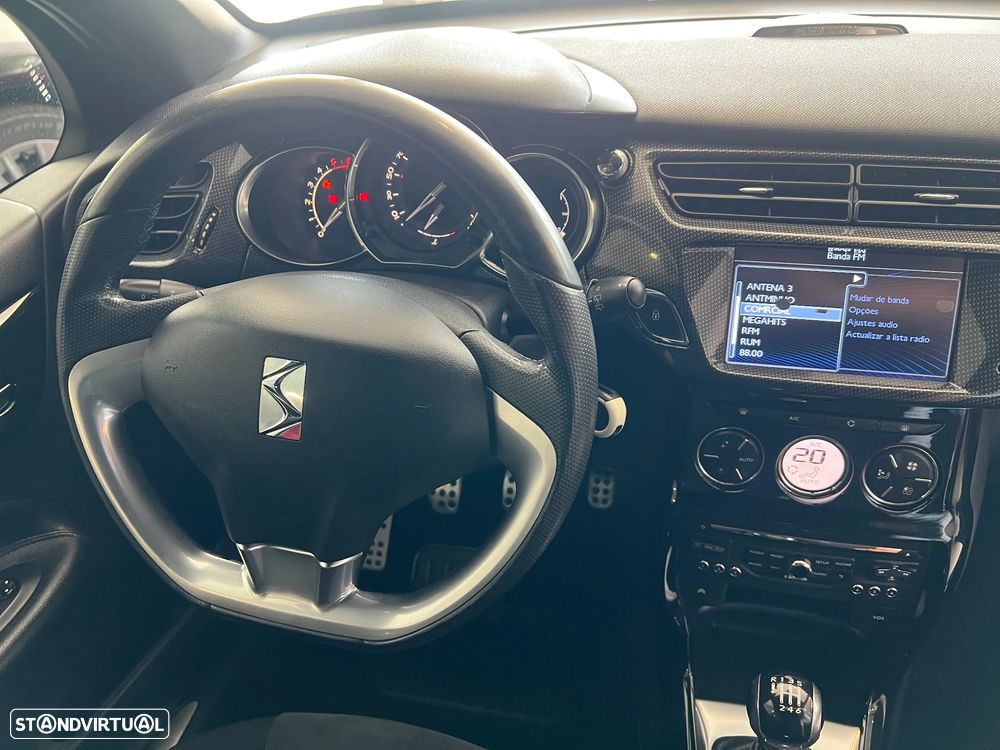 Citroën DS3 1.6 HDi Airdream Sport Chic - 12