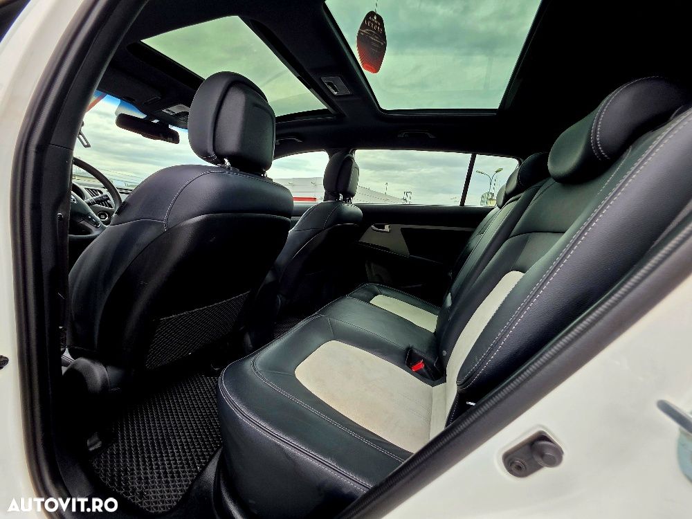 Kia Sportage 2.0 DSL HP 6AT 4x4 Style - 12