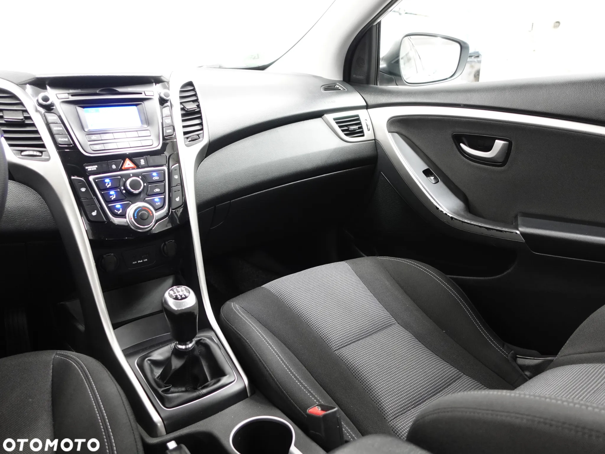 Hyundai i30 1.4 Fifa World Cup Edition - 35
