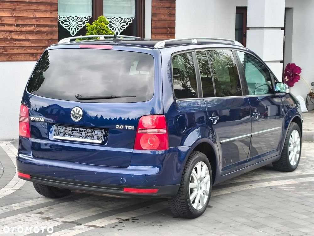 Volkswagen Touran 2.0 TDI DPF Highline - 18