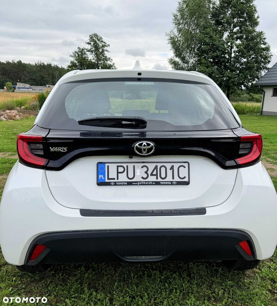 Toyota Yaris - 4