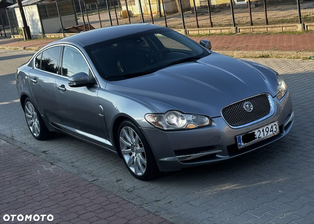 Jaguar XF - 3