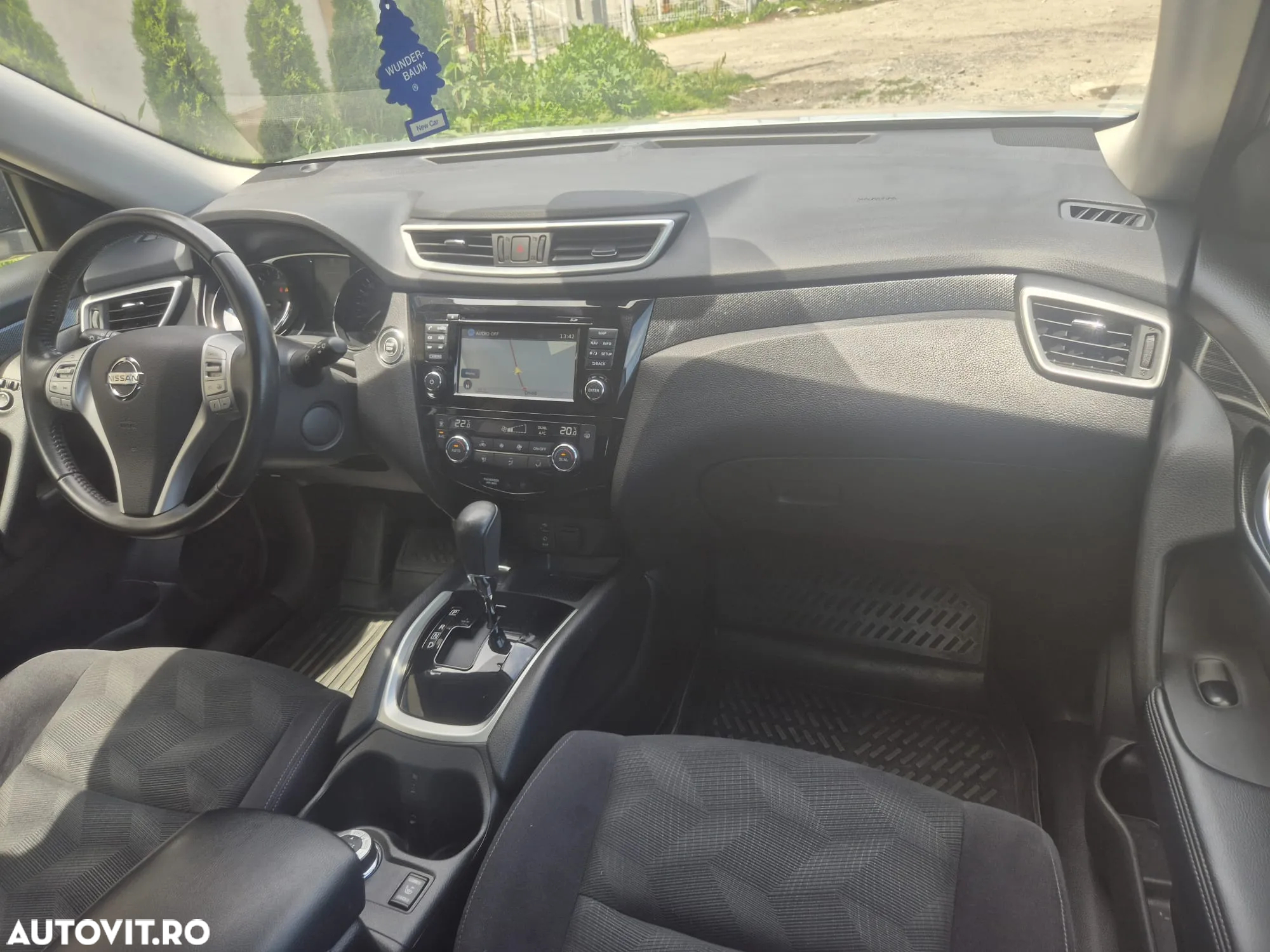 Nissan X-Trail 2.0 dCi ALL-MODE 4x4i Xtronic N-Connecta - 26