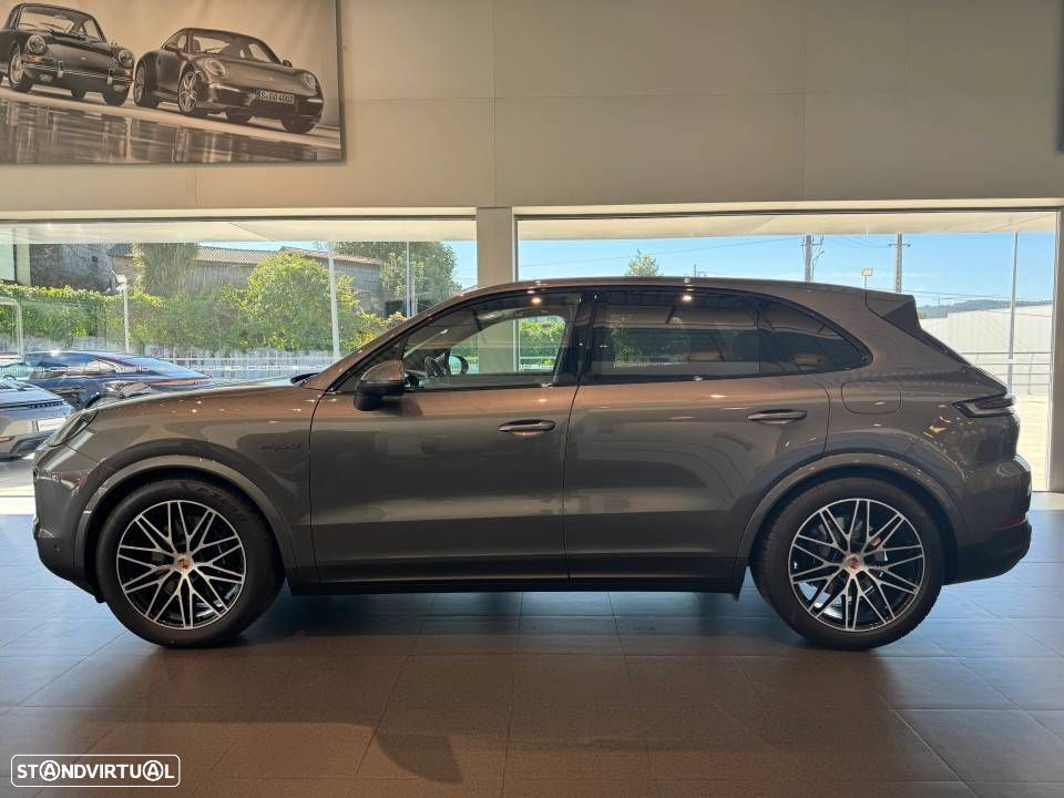 Porsche Cayenne E-Hybrid - 2