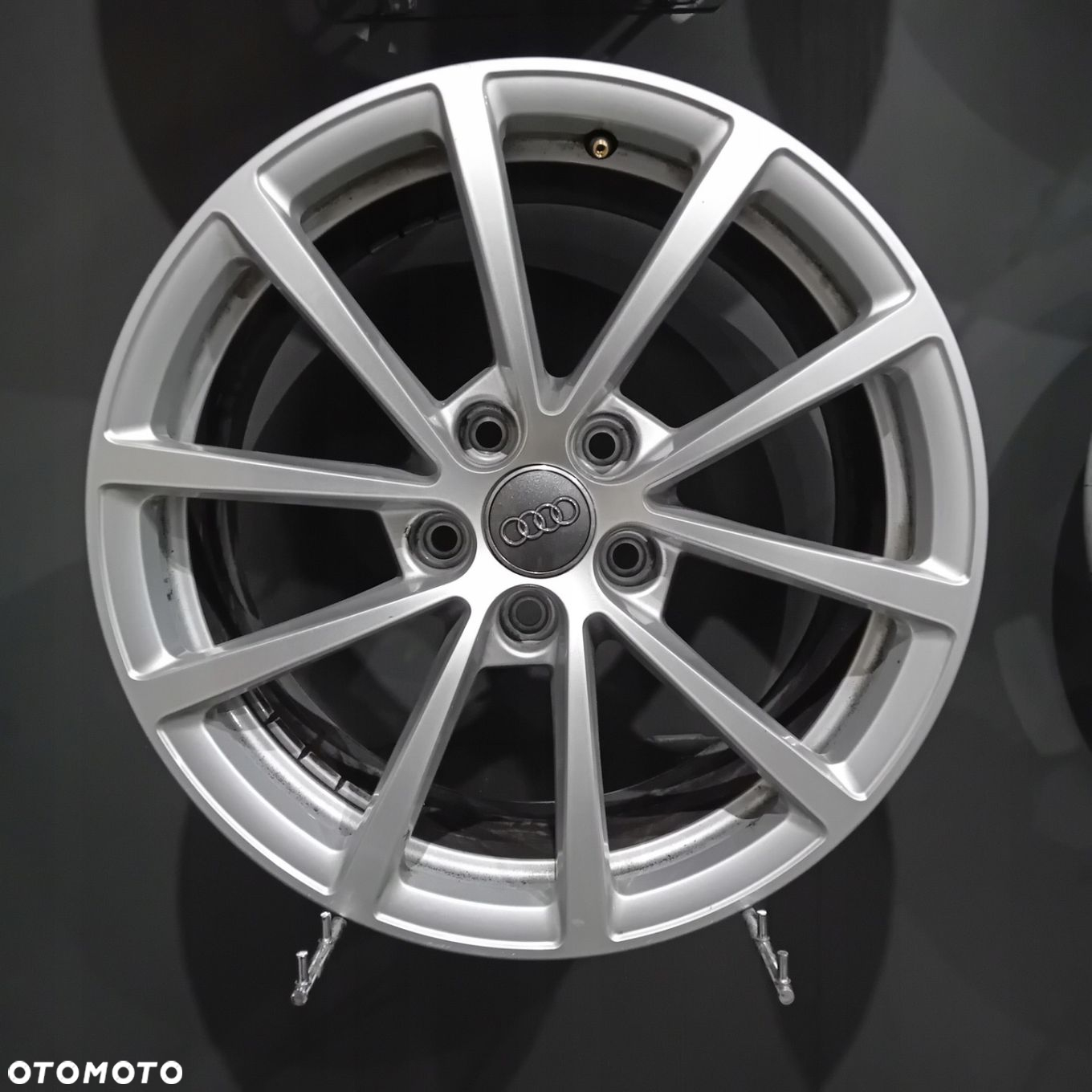 Felgi 17 5x112 Audi A6 C7 C8, Q5, A4 B8 B9 OE F503519-38 - 3