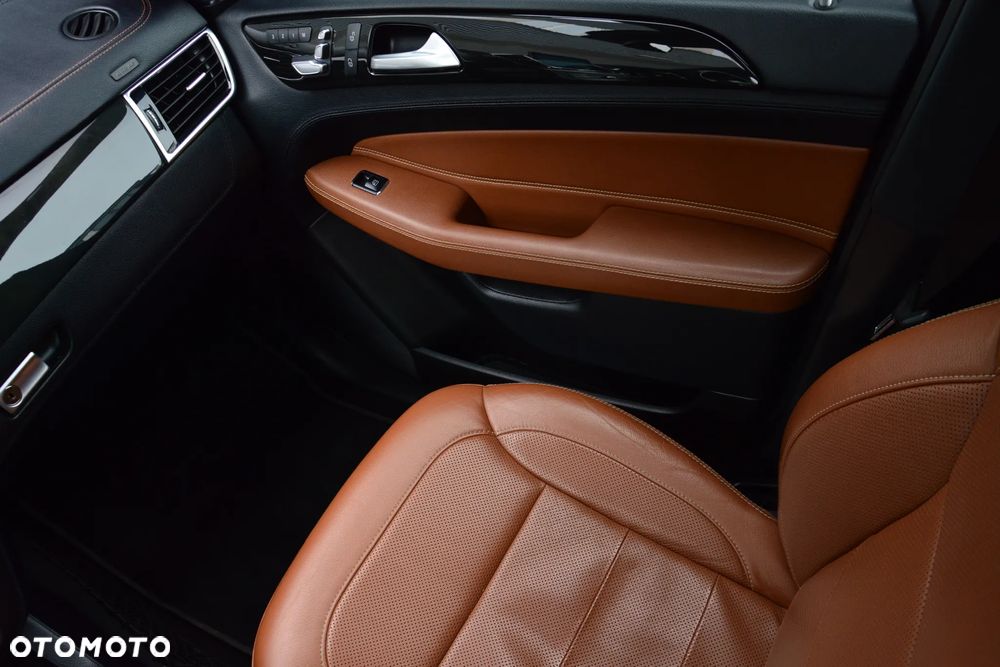 Mercedes-Benz GLS 350 d 4-Matic - 27