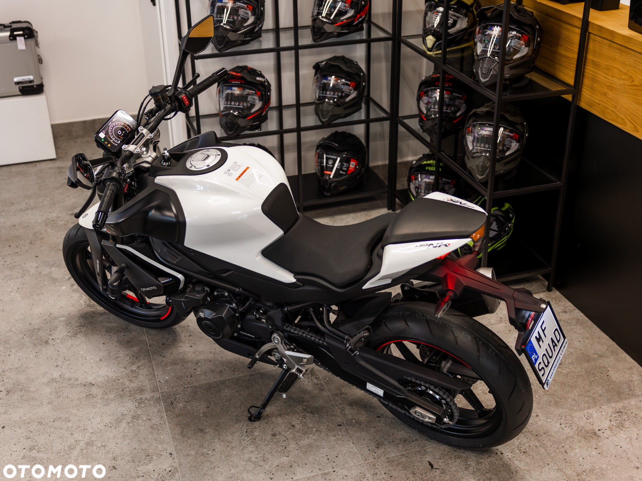CFMoto NK - 19